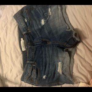 Torrid distressed shorts